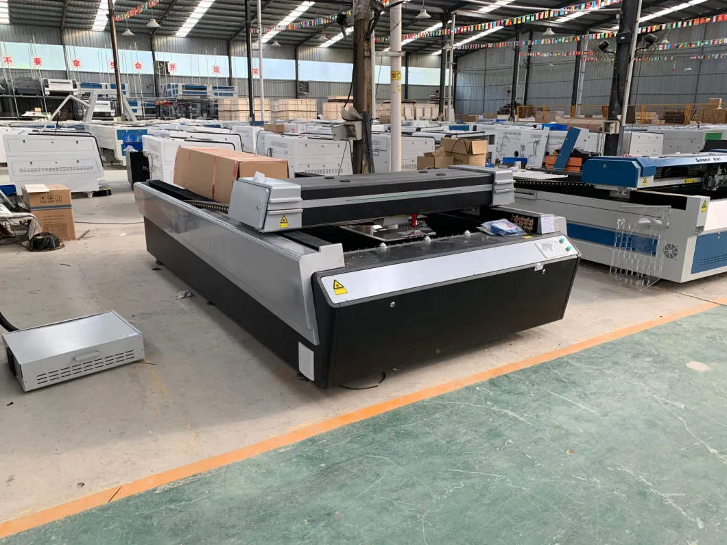 1390 1325 MDF Board / Medium Density Fiberboard / MDF / Plywood / Wood CO2 Laser Cutting Machine